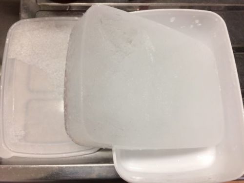 溶けにくい氷の作り方＆クーラーBOXのプチ改造！！少しの工夫で釣った魚を鮮度良く持ち帰ろう