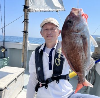 本日（7/22）甥っ子達と4馬力で鯛カブラ釣行中！